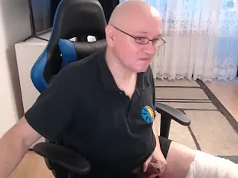 Snapshot of ruplumber chatting on 02-04-25, 06:25 ruplumber online show from 02-04-25, 06:25