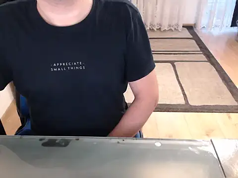 Snapshot of ruplumber chatting on 02-28-25, 06:43 ruplumber online show from 02-28-25, 06:43