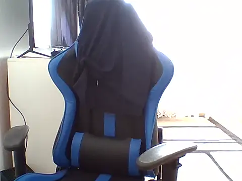 Snapshot of ruplumber chatting on 03-10-25, 10:15 ruplumber online show from 03-10-25, 10:15