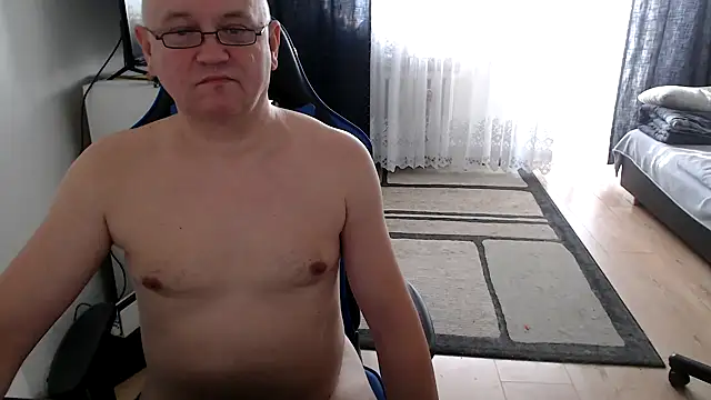 Snapshot of ruplumber chatting on 10-23-25, 09:19 ruplumber online show from 10-23-25, 09:19