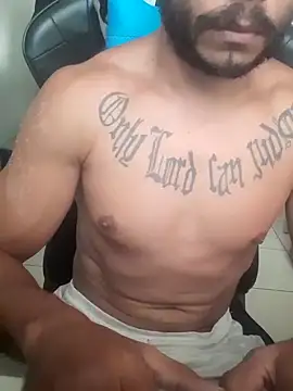 Snapshot of mcloveyiii chatting on 03-06-25, 01:57 mcloveyiii online show from 03-06-25, 01:57