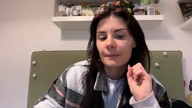 Petitecookie online show from 05-13-26, 07:33