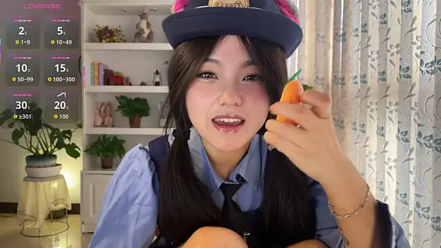 nanaliu6 online show from 10-19-25, 07:31