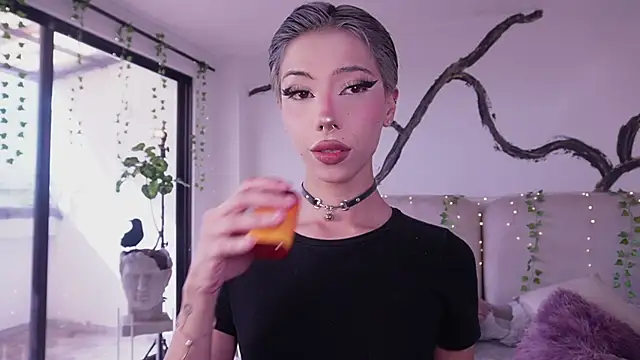 soidai miiu online show from 10-20-25, 08:09