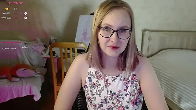 Agatha Mott online show from 10-27-25, 03:10