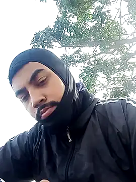 Snapshot of Elgroney23 chatting on 03-29-26, 09:04 Elgroney23 online show from 03-29-26, 09:04