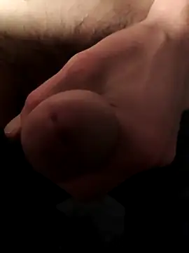 Snapshot of leinadanal chatting on 02-16-25, 01:14 leinadanal online show from 02-16-25, 01:14