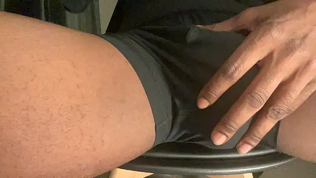 Snapshot of DoctorGirthBBC chatting on 02-04-25, 03:22 DoctorGirthBBC online show from 02-04-25, 03:22