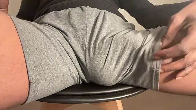 Snapshot of DoctorGirthBBC chatting on 03-03-25, 04:14 DoctorGirthBBC online show from 03-03-25, 04:14