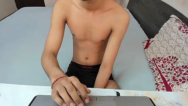 Queen Couple online show from 01-14-26, 05:24