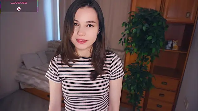 EleneBrach online show from 09-15-25, 06:13