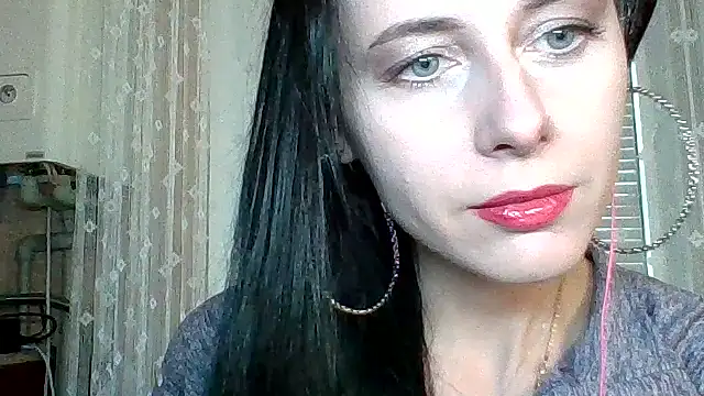 LuminousLady online show from 11-07-25, 12:38