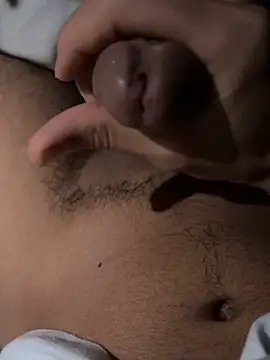 Snapshot of amialiii chatting on 02-14-25, 04:58 amialiii online show from 02-14-25, 04:58