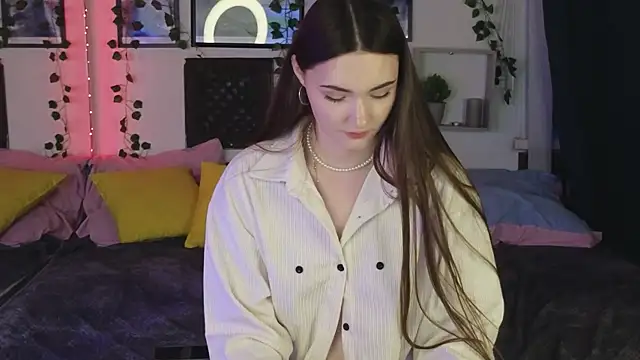 Kira Jin online show from 03-21-25, 12:50