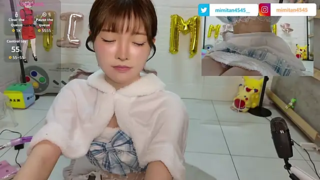 Snapshot of mimitan4545 chatting on 05-22-26, 12:11 mimitan4545 online show from 05-22-26, 12:11