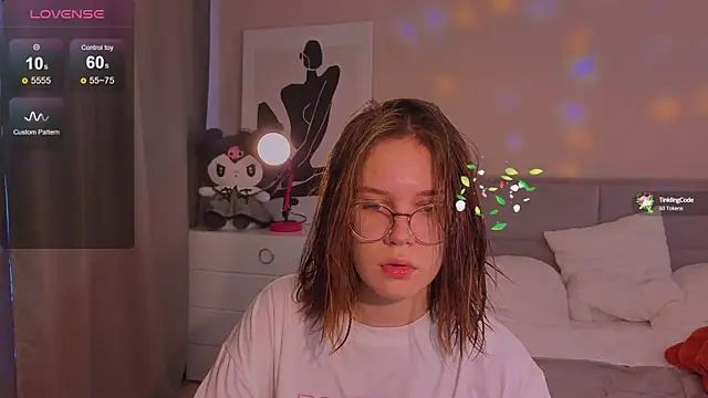 Mia Luw online show from 10-12-25, 04:44