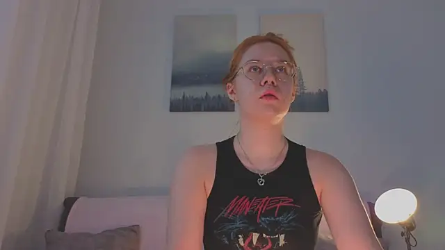 Mia Luw online show from 06-19-26, 01:43