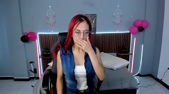 Alektra bryce online show from 02-18-25, 07:52