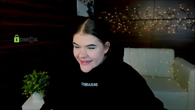 elmira rose online show from 02-11-25, 01:20