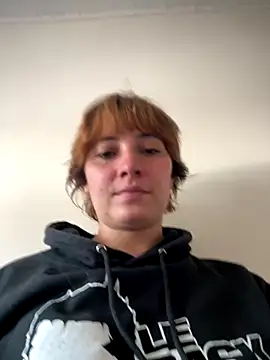 Snapshot of Maggie_Geller chatting on 12-18-25, 07:09 Maggie Geller online show from 12-18-25, 07:09