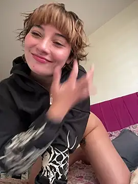 Snapshot of Maggie_Geller chatting on 01-09-26, 05:48 Maggie Geller online show from 01-09-26, 05:48