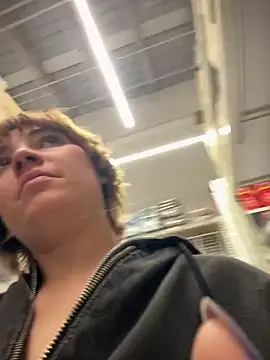 Snapshot of Maggie_Geller chatting on 03-05-26, 10:06 Maggie Geller online show from 03-05-26, 10:06