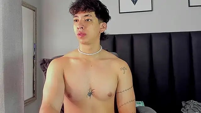 ISAAC CRYSTON online show from 02-26-25, 07:38