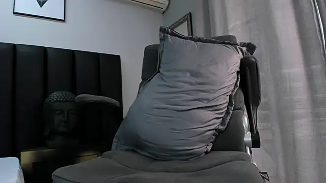 ISAAC CRYSTON online show from 03-07-25, 10:21