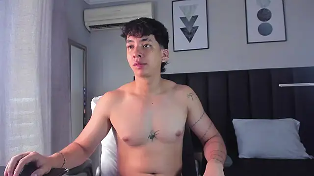 ISAAC CRYSTON online show from 03-10-25, 08:01