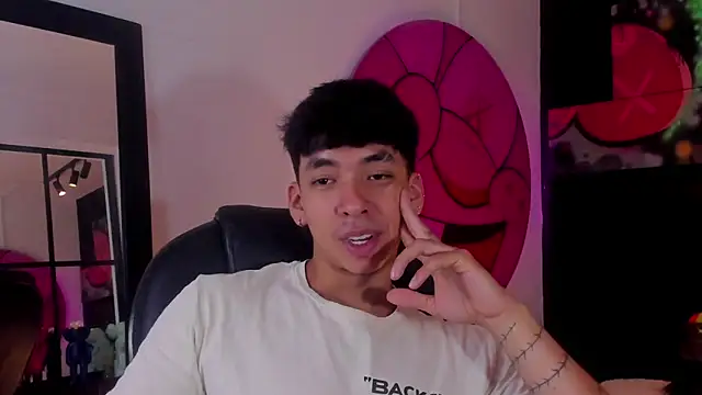 ISAAC CRYSTON online show from 09-11-25, 07:36