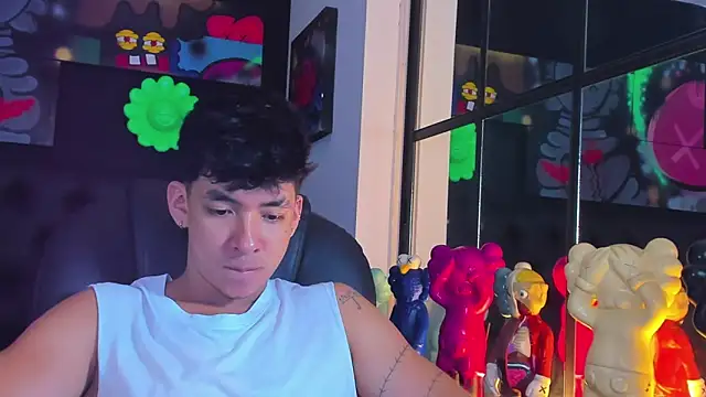 ISAAC CRYSTON online show from 10-03-25, 08:17