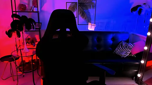 KiraMontoya online show from 02-21-25, 02:38