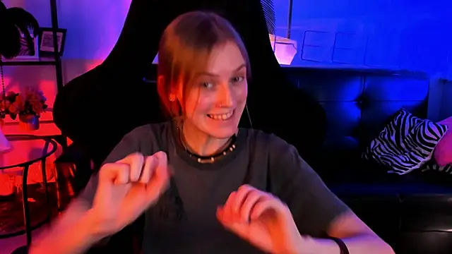 KiraMontoya online show from 02-25-25, 02:22