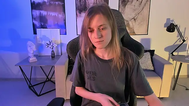 KiraMontoya online show from 02-27-25, 03:15