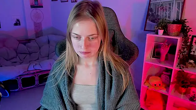 KiraMontoya online show from 03-07-25, 08:44