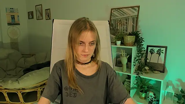 KiraMontoya online show from 03-14-25, 12:21