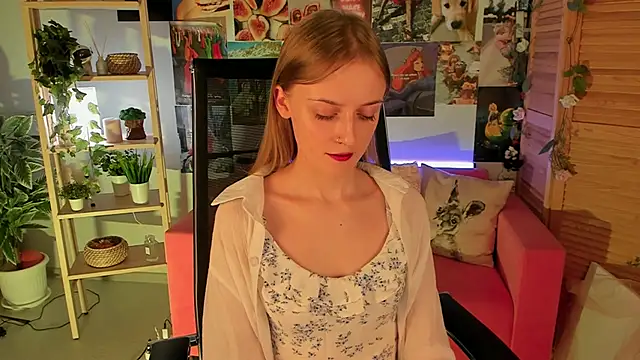 KiraMontoya online show from 03-16-25, 12:34