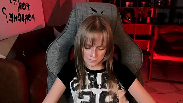 KiraMontoya online show from 09-30-25, 05:51