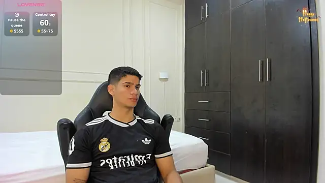 ANDRES STUD online show from 04-13-26, 04:07