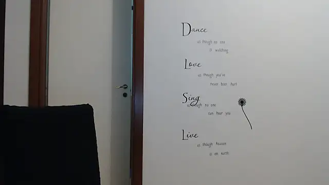 Snapshot of Eva_Eldis chatting on 09-09-25, 01:43 Eva Eldis online show from 09-09-25, 01:43