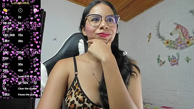 alisson hoffman05 online show from 05-15-26, 11:34