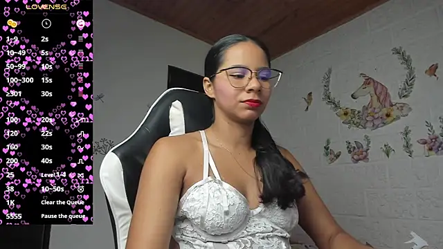 Snapshot of alisson_hoffman05 chatting on 07-07-26, 11:20 alisson hoffman05 online show from 07-07-26, 11:20