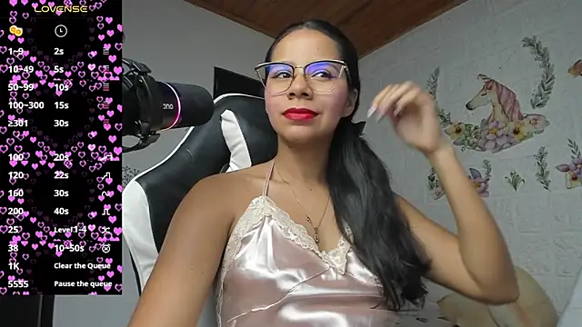 Snapshot of alisson_hoffman05 chatting on 07-30-26, 10:20 alisson hoffman05 online show from 07-30-26, 10:20