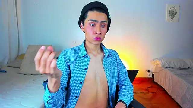 Snapshot of steve__gray chatting on 03-22-25, 06:58 steve gray online show from 03-22-25, 06:58