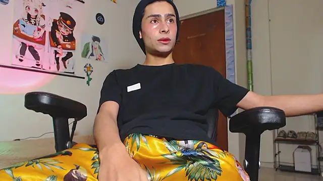 Snapshot of steve__gray chatting on 09-27-25, 03:00 steve gray online show from 09-27-25, 03:00