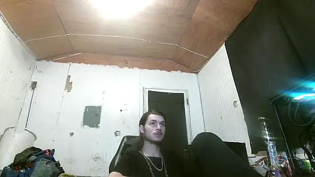 Snapshot of nuttyking2022 chatting on 10-23-25, 08:02 nuttyking2022 online show from 10-23-25, 08:02