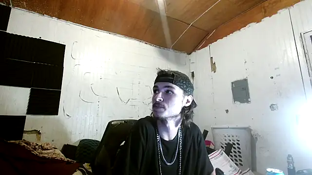 Snapshot of nuttyking2022 chatting on 10-27-25, 05:00 nuttyking2022 online show from 10-27-25, 05:00