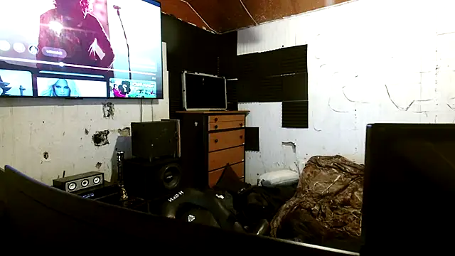 Snapshot of nuttyking2022 chatting on 11-03-25, 05:52 nuttyking2022 online show from 11-03-25, 05:52