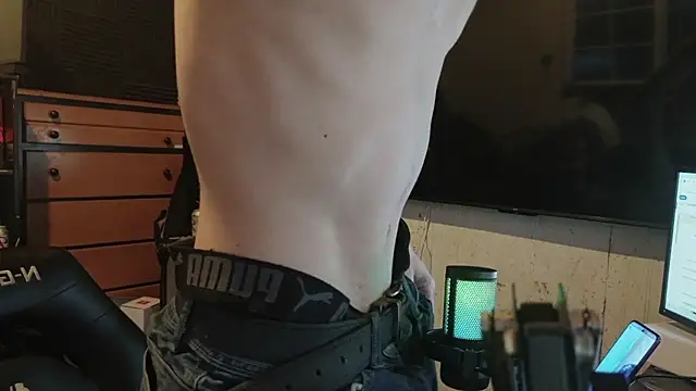 Snapshot of nuttyking2022 chatting on 02-08-26, 01:20 nuttyking2022 online show from 02-08-26, 01:20