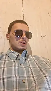 Snapshot of nuttyking2022 chatting on 02-17-26, 04:31 nuttyking2022 online show from 02-17-26, 04:31